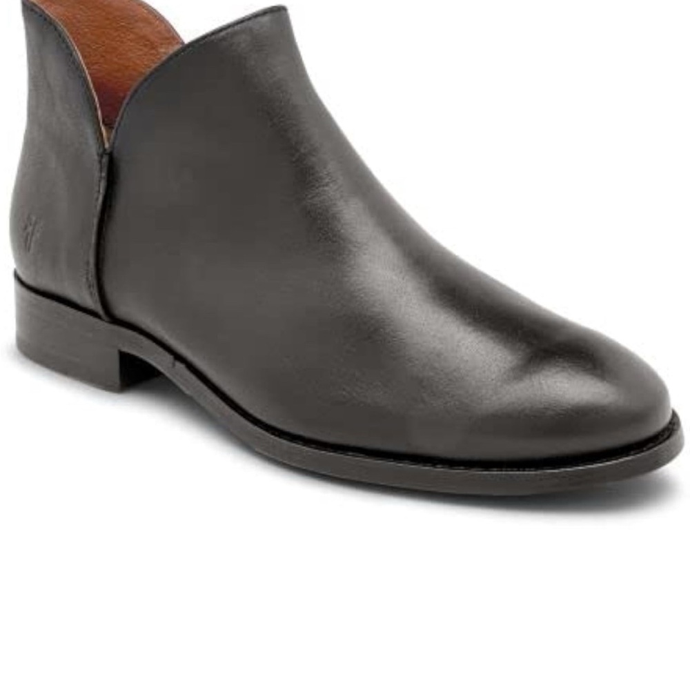 Women’s Frye Melissa Black Bootie/Shootie